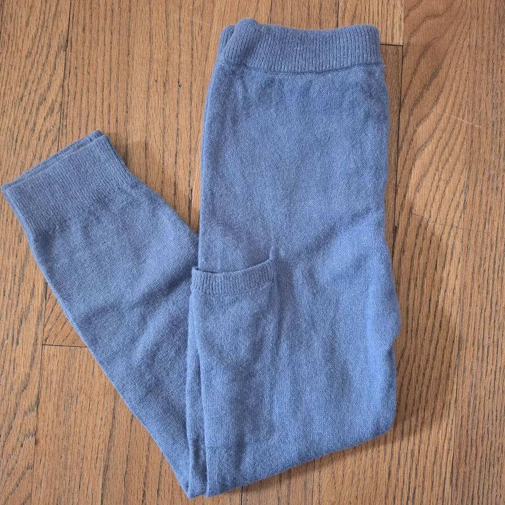 NWOT GAP Boys Soft Blue Knit Kids Joggers Size 5